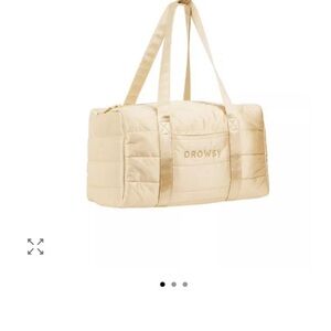 DROWSY SILK WEEKENDER DIFFLE  Silk Weekender- Dusty Gold